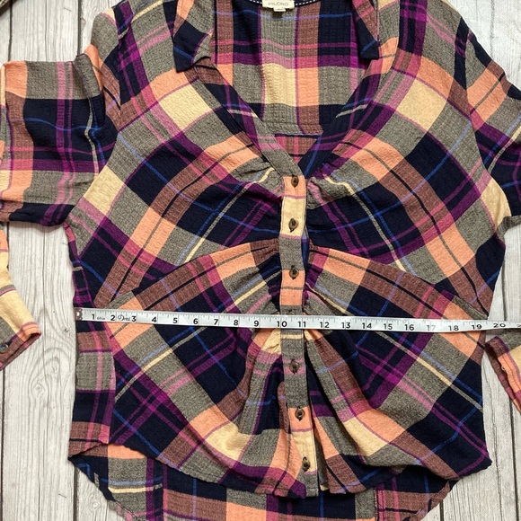 Anthropologie/PILCRO Gauze Plaid Ruched Button Down Shirt - Picture 9 of 13